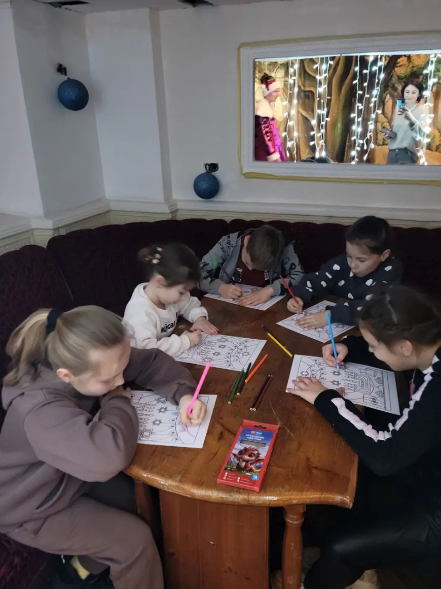 ХАНУКА в AJT Junior !