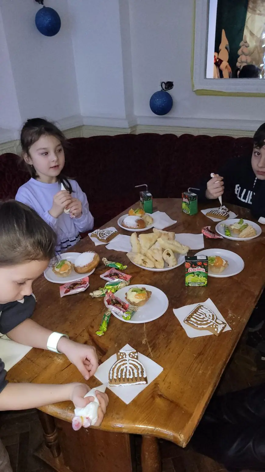 ХАНУКА в AJT Junior !