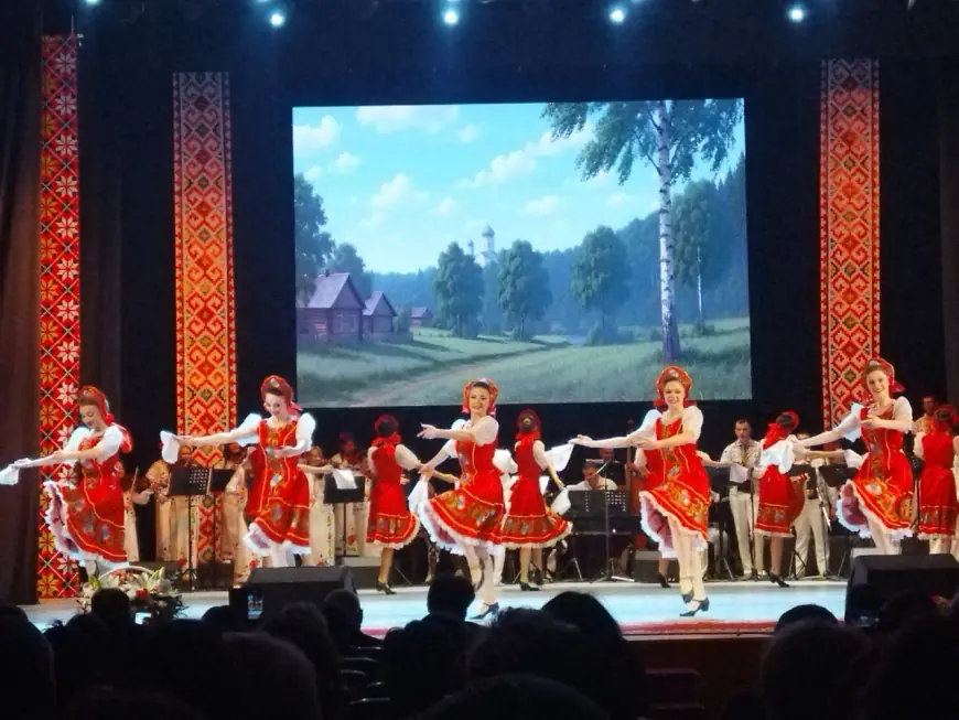 Музыка, которая объединяет поколения: ханукальная встреча с ансамблем «Виорика»