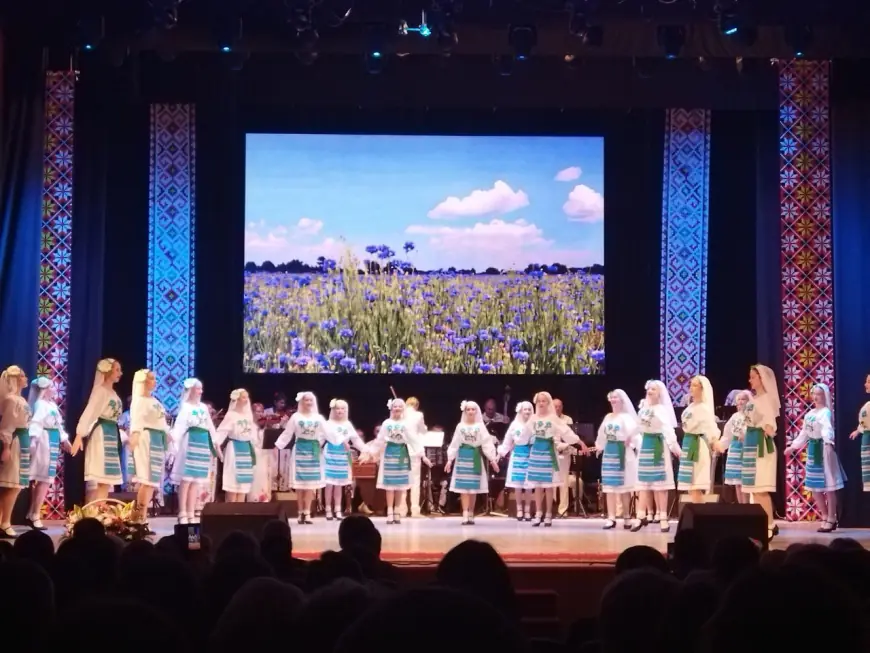 Музыка, которая объединяет поколения: ханукальная встреча с ансамблем «Виорика»