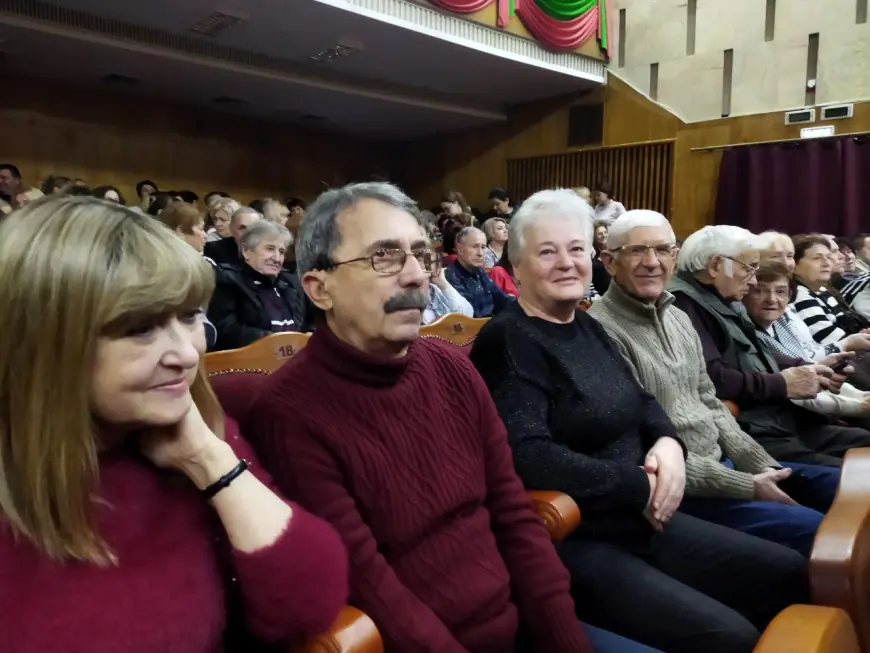 Музыка, которая объединяет поколения: ханукальная встреча с ансамблем «Виорика»