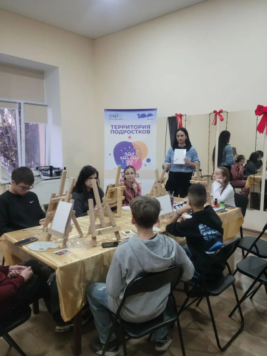 ART ВЕЧЕР в подростковом клубе AJT