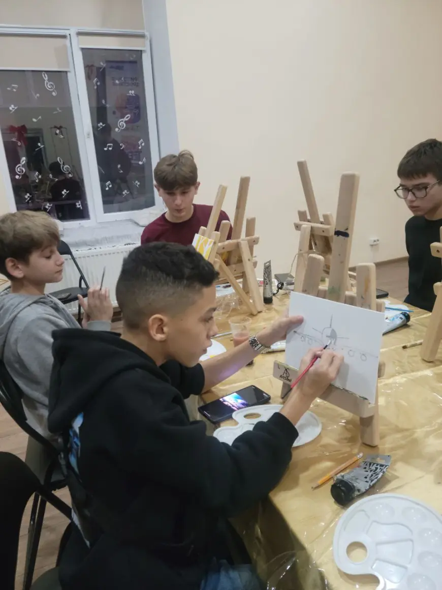 ART ВЕЧЕР в подростковом клубе AJT