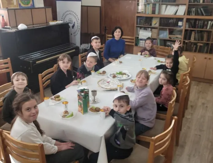 Ребята из AJT Junior  провели Седер Песах