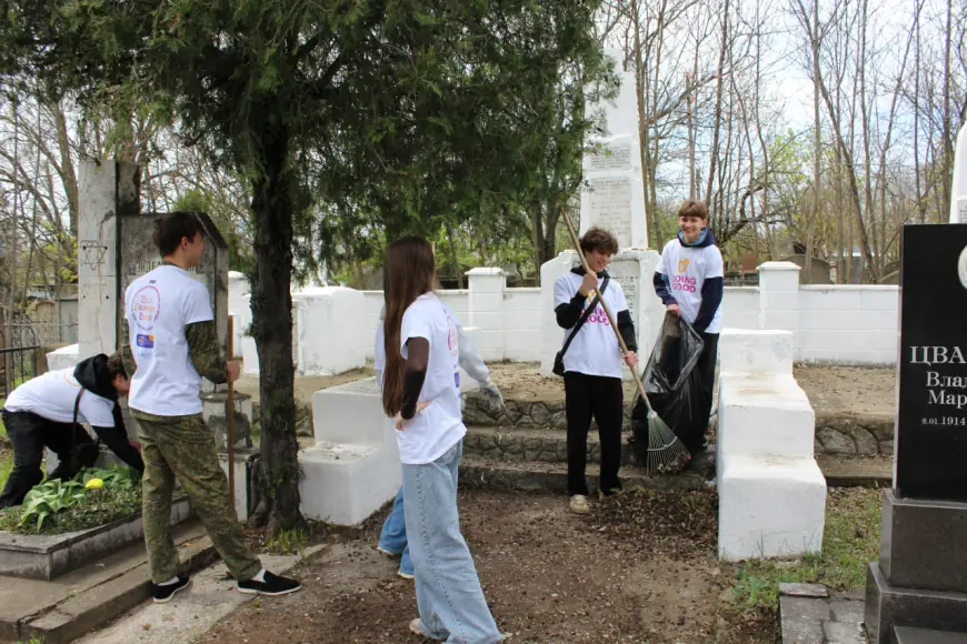 Память поколений: акция Дня добрых дел в Тирасполе