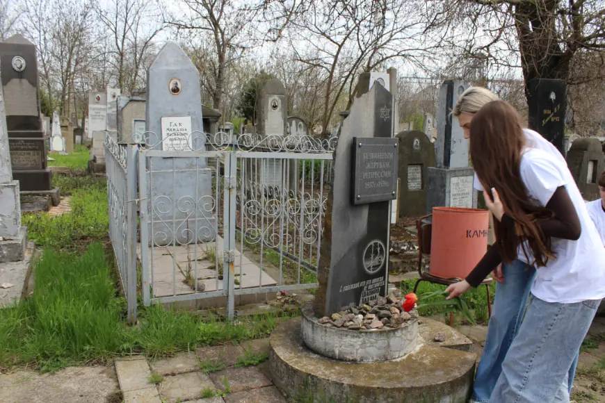 Память поколений: акция Дня добрых дел в Тирасполе