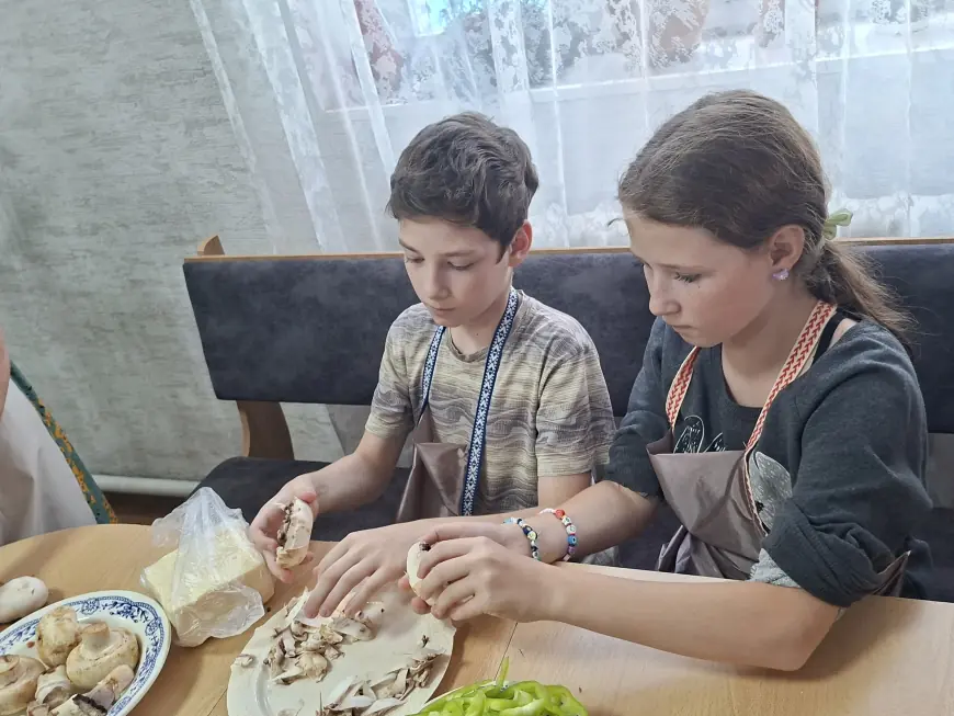 Вместе вкуснее: день, наполненный ароматом кошерной пиццы и теплом общения