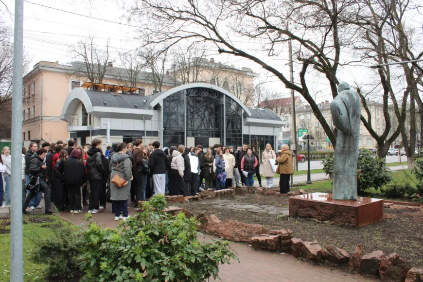 «Memory Unites Us»: совместная экскурсия по памятным местам Холокоста в Кишиневе