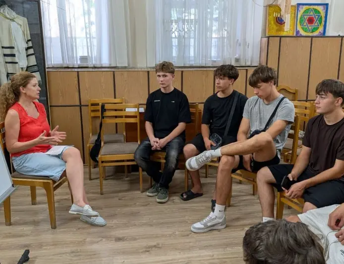 «Связь поколений» начинается с первого шага
