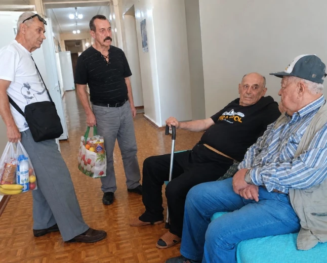 Когда товарищи рядом — выздоравливать легче