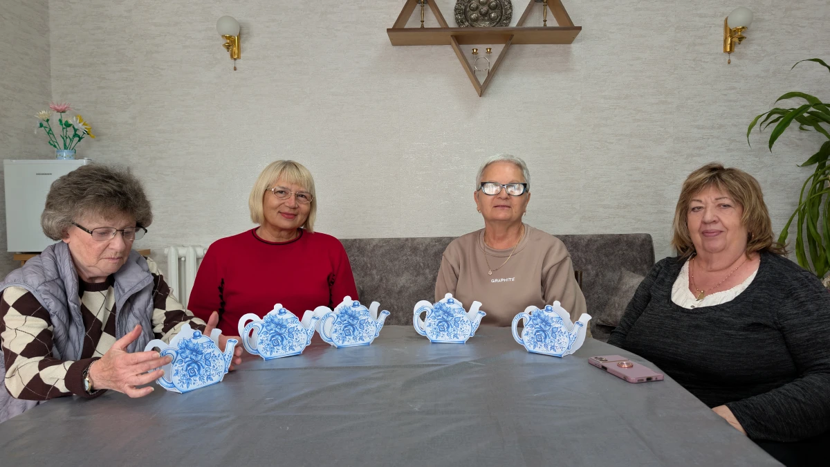 Открытка своими руками — подарок, созданный с душой